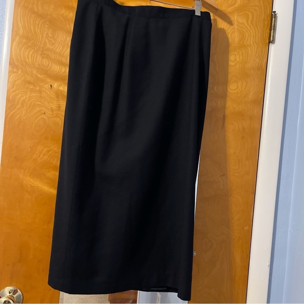Collectible Gold black skirt size 14 made in Bulgaria - Picture 8 of 10